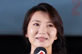 电视剧《欢乐家长群》活动现场，陈好谈如何兼顾事业和家庭时表示：“允许自己在一段时间把一件事做好就可以了”。 #欢乐家长群2邀你入群#欢乐家长群2  #欢乐家长群#欢乐家长群2开学新升级 @DOU+小助手