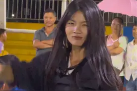今天路上遇到一个粉丝，他说一句话我印象深刻，“大胆，原来你有一米五啊”我：!!!!!!视频封面