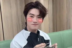 你可能不认识我，那就来我的演唱会听歌吧🐯#巡演日记 #陆虎像你这样的朋友巡演视频封面