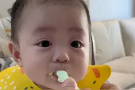 我有一个非常非常爱笑的宝宝#我有一个非常可爱的宝宝 #人类幼崽 #宝爸带娃 #看着你一天天长大视频封面