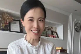 自制奶油=牛奶➕黄油❗️就是这么简单哇 因为没有加任何稳定剂，除了打发出来没有那么细腻，口感还是没得说的，记得选好牛奶和好黄油，否则非常影响成品口感#奶油 #自制奶油 #自制奶油奶酪 #烘焙 #古早蛋糕