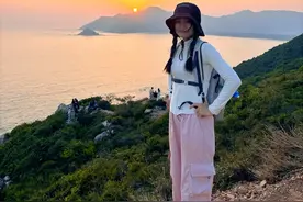 爬一次深圳东西涌有多累？中国最美的十大徒步路线，超级棒！ #徒步 #爬山 #东西涌穿越 #户外徒步登山 #保持热爱奔赴山海视频封面