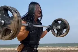 十点走进我直播间（两个小时魔鬼训练）手臂霸主篇章。视频封面
