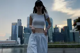 老婆们 我有八块腹肌#外星人街舞视频封面