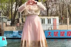 水上飞人女教练 心很贵 一定要装最美的东西#水上飞人#极限运动  #水上飞人诗晨 #水上飞人女教练