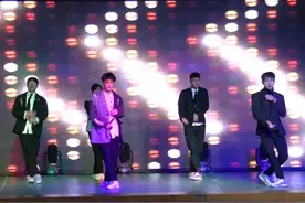 容职舞蹈社团“活力男团”舞蹈《咆哮》就说帅不帅吧😄😄