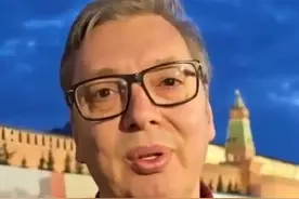 小国总统的"夹缝求生" 视频封面