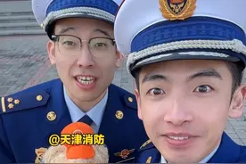 #不同职业的她都精彩  愿你没有烦恼，活出最美的姿态，祝女性同胞三八国际妇女节快乐！#100个关于她的故事 #她在平凡生活中闪闪发光#让我们祝贺这位女性  #三八国际妇女节视频封面