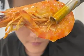 城市里的路边摊，慰籍着每一个努力生活的勇士！列气！敬你 敬我#谁能抵挡这一口美味 #乍暖还寒吃点啥 #就让幸福在此刻圆满 #人间烟火 #城市里的烟火气视频封面