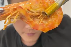 城市里的路边摊，慰籍着每一个努力生活的勇士！列气！敬你 敬我#谁能抵挡这一口美味 #乍暖还寒吃点啥 #就让幸福在此刻圆满 #人间烟火 #城市里的烟火气视频封面