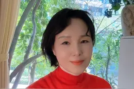 哪吒画面无懈可击，叙事逻辑没漏洞立意沉重，看哭了多少人 #2025春节档测评 #在抖音过好年 #哪吒 #哪吒2登顶中国影史票房榜首 #《哪吒2》观后感视频封面