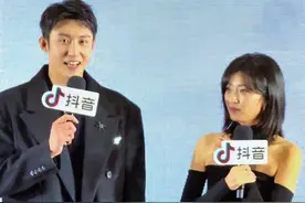 黄景瑜在线回应江成屹夹子音~#网剧冬至 #黄景瑜 #黄景瑜回应江成屹夹子音视频封面