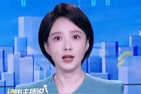 苹果iPhone 17系列破发， 某平台补贴直降1000元 。 网友晒单iPhone 17 256GB4999元成交。