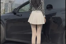 还是跑货拉拉好啊，只需要做个无情的开车机器。#特斯拉modely #小拉出行 #兼职日常 #抖音商城 #宝妈兼职视频封面