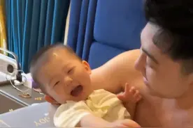 我的派派宝 怎么一下就长大了啊 #一家三口 #不缺席的爸爸是对孩子最好的富养 #萌宝宝