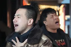 我也曾一身傲骨不低头 奈何…@抖音短视频 @创作灵感小助手