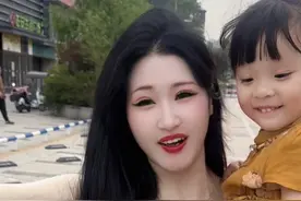 有本事抱大的#看一遍笑一遍#笑到肚子疼