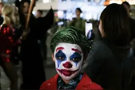 三里屯～万圣节🎃街拍 新的摄影助理还不熟悉！ 凑合看吧！视频封面