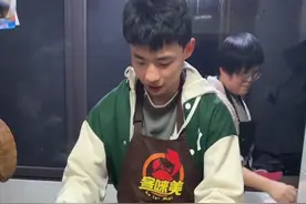 豆瓣鱼不知未来丈母娘可否满意#人类幼崽成长记 #川菜 #川渝男人会做饭是从小开始培养的视频封面