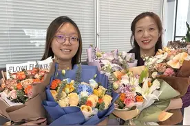 有些时候，我觉得我也是幸运的，有爱我的孩子。粉丝家人朋友。有你们的支持。我才敢选择直播这条路。虽然不知道结果如何，但我一定会努力加油的@谢浩男妹妹视频封面