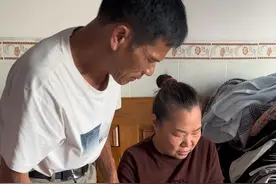 大男人粗手粗脚的，哪里会帮宝宝冲凉视频封面