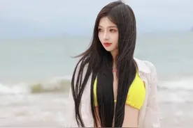 阴天海边比基尼 #挑战拍摄100位漂亮女生 #给陌生人拍照 #三亚约拍 #万物皆可种草搜