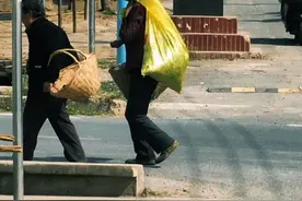 这里是王祖贤的老家，1992年个人出资为家乡修建的安徽省首条村级柏油路。#王祖贤 #祖贤路 #安徽dou知道 #乡愁记忆