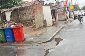 2024年7月4日中午罗北见闻:罗山县城北大街破旧临街房何时拆除？视频封面