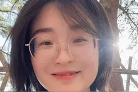 不上班也不上进 但是爱上山！ 爬黄山谁真的腿疼哈哈哈哈哈哈哈