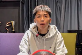 刘智杰专访！“每天练3个小时，身高再高一点就去冲击职业”#刘智杰 #亚翰vs刘智杰百分大战 #抖音百分大战