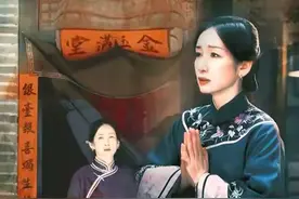 小叔子变“大儿子”？《生万物》原著费文典身世背后，藏着费家隐藏30年的惊天秘密！#秦海璐 #杨幂 #精选 #了不起的精讲团  #影视经典补完计划