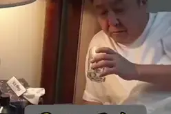 你们早上喝酒叫什么？我们头一天喝多了第二天叫透一下，以后还没喝#喝酒 #于谦 #美食 #舌尖上的家乡美食