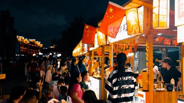 “双节”长假 中南门古城消费火热