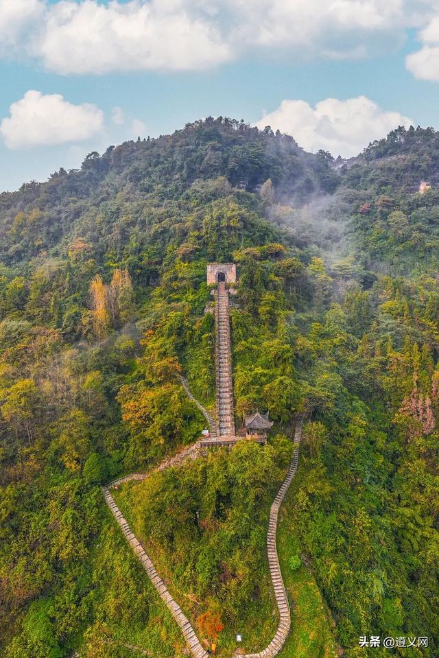 从遵义会议会址出发一小时七个宝藏景区任你选