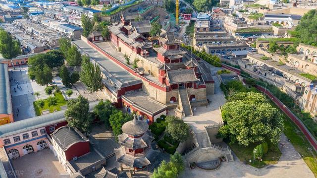 我国唯一地处五省交界的城市，历来低调，却被称为“中国科威特”