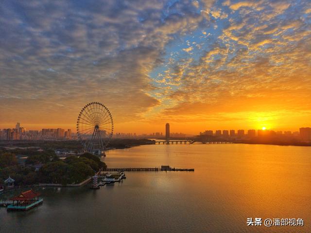 2025.11.13,日出蠡湖 ，霞光满天