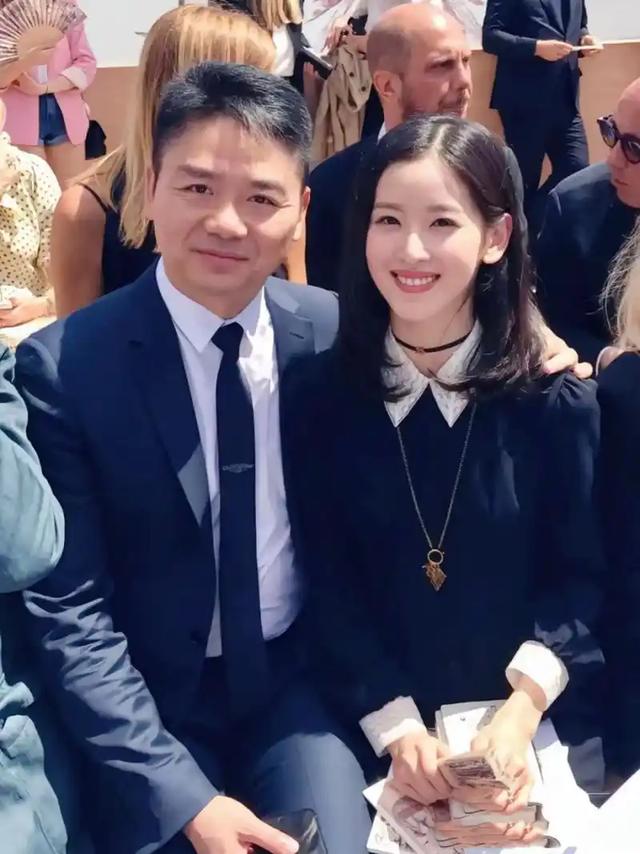 刘强东没想到，离过年不到2月	，章泽天走上了和田朴珺一样的路