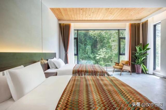 中国旅游报看汉中丨初雪映留坝 惬意慢生活