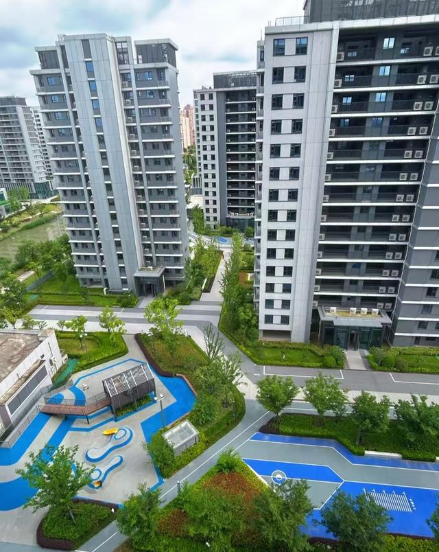 第一次买房千万别踩雷，这10条建议全都是肺腑之言，帮你少走弯路