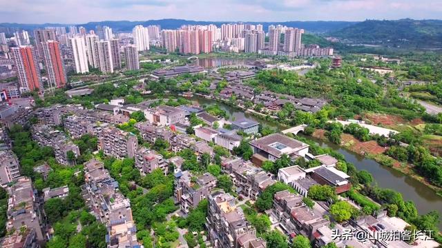 重庆不走寻常路的“散装”区，乡镇实力很强，文旅名片是顶级！