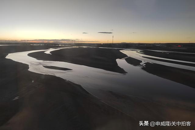 从西宁到拉萨：乘坐火车欣赏青藏铁路沿线风光
