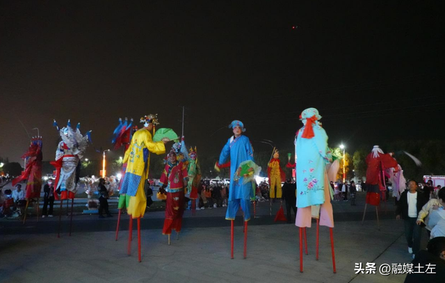 月满华诞 盛世同欢——土默特左旗举办2025中秋嘉年华