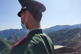 老班长重情义，转志愿兵可以放下，放不下心爱的姑娘图片