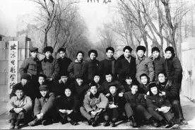 张黎：豆瓣9分的作品有一部已经很牛了，他有3部，最高的9.8分图片