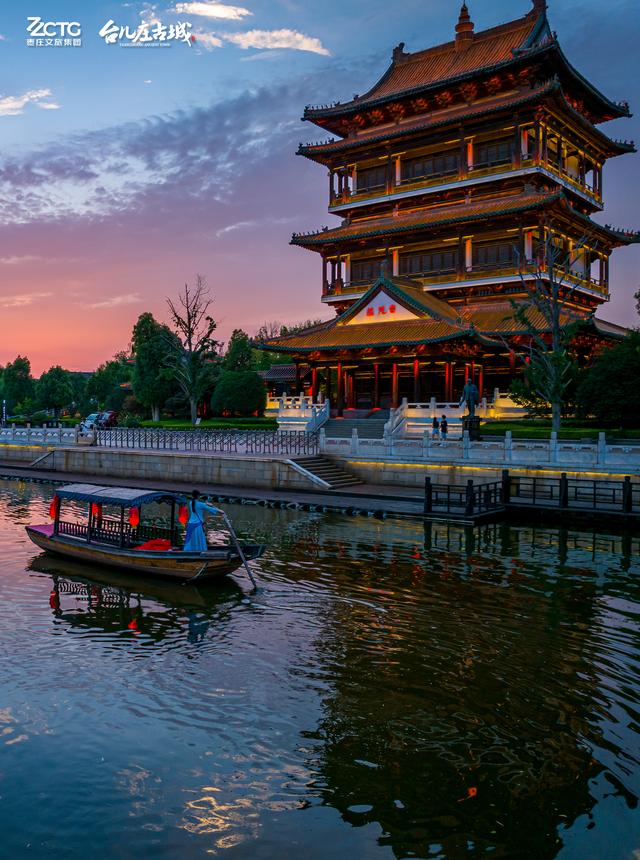 把冬天的第一张落日存进手机，春天我们替你留着第二场黄昏