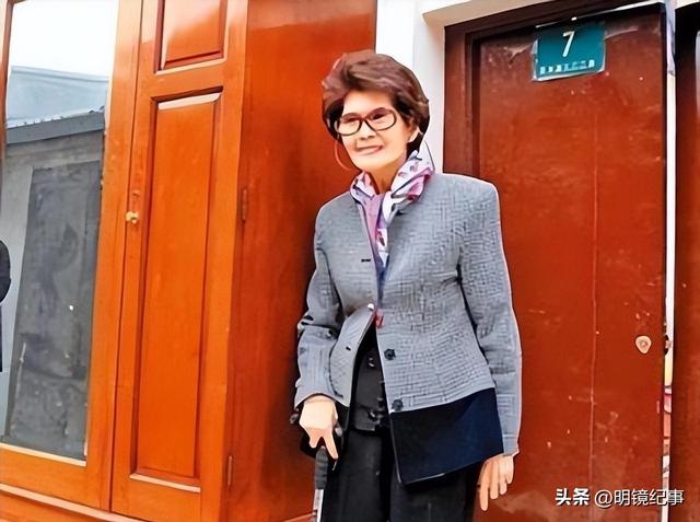 蒋介石唯一女儿有多美？先后嫁给他的“死敌”，晚年继承天价遗产