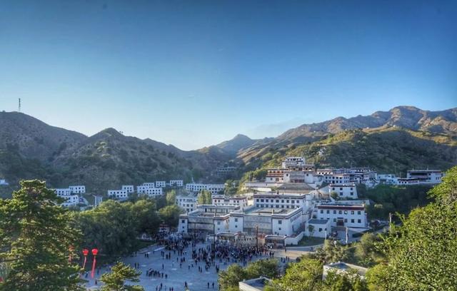 【免票啦~】教诲如春风，师恩似海深，五当召景区祝全体教师“教师节快乐”