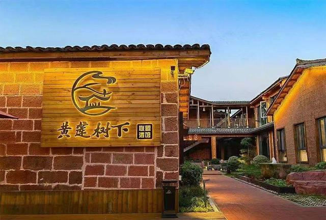 “赣鄱清凉”！解锁鹰潭方特+周塘小镇宝藏路线