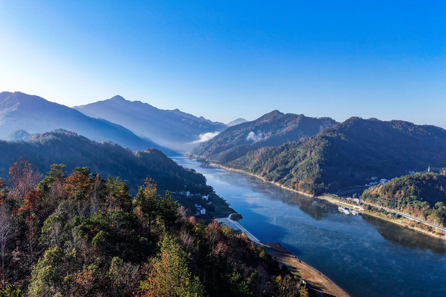 黄山初冬，打翻调色盘的绝美限定 | 皖美冬日