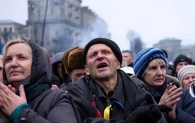 三年鏖战换来了什么？俄达成战略目标美国摘果子，乌主权彻底旁落